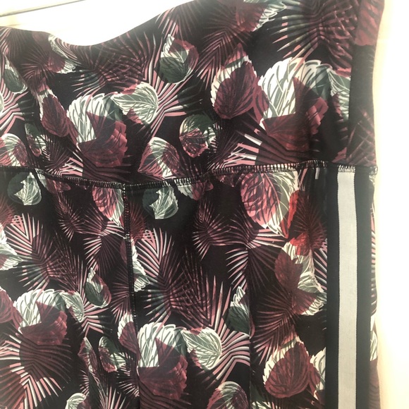 ⭐️ 3/for 30$ ⭐️ Leggings - Picture 2 of 3